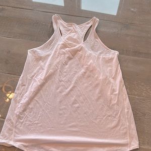 Lululemon tank top in white